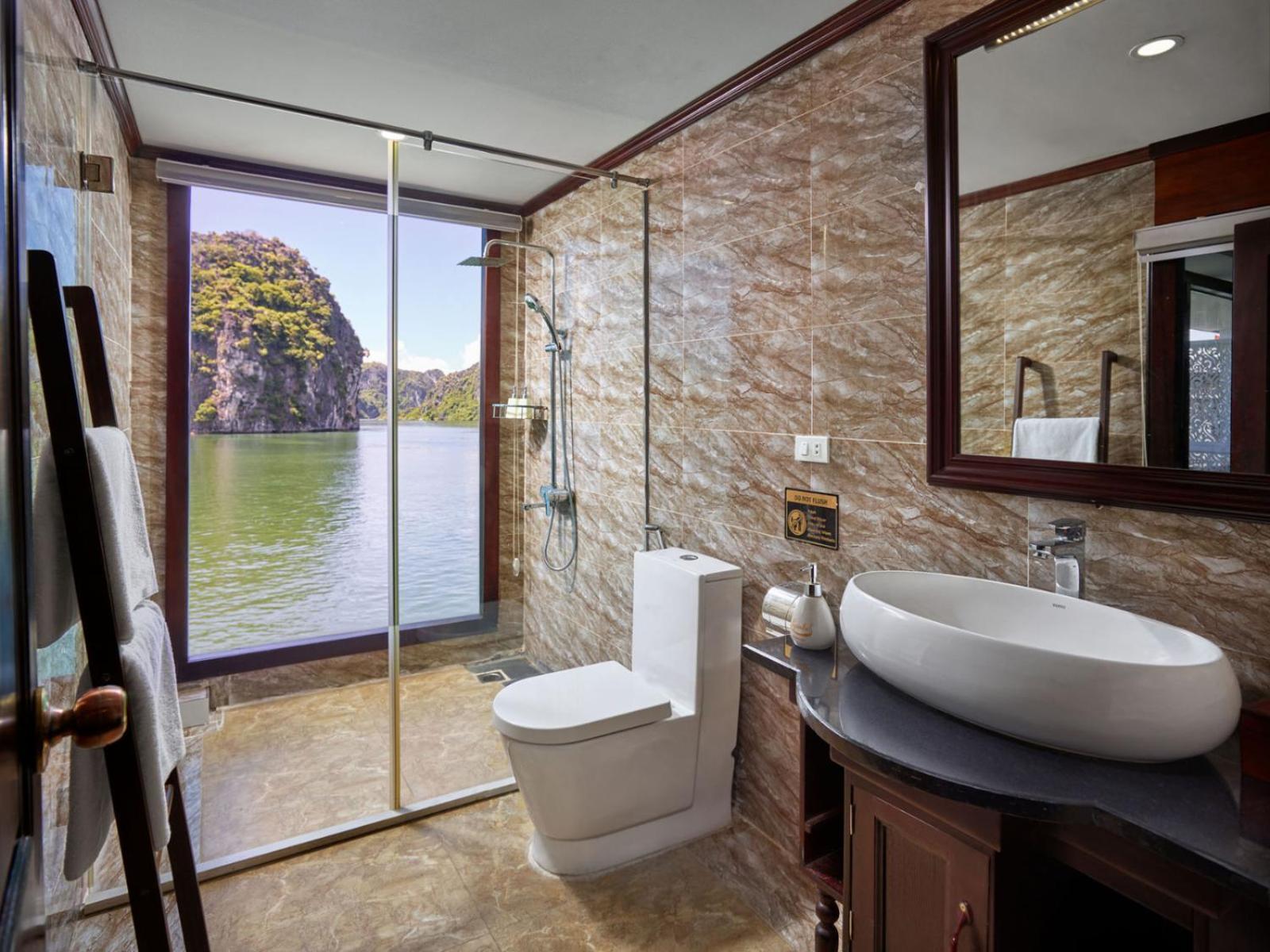 Halong Luxury Cruise Hotel Ha Long Exterior photo